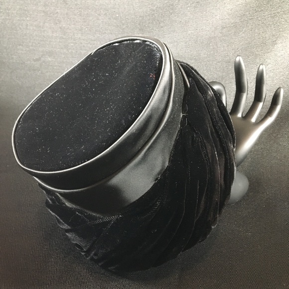 🧡Vintage🧡 GORGEOUS Wesco Velvet and Satin Hat - Picture 5 of 5